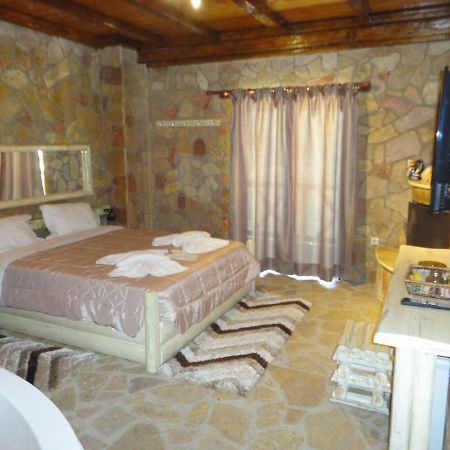 Kalavrita Oneiro Apartment Ngoại thất bức ảnh